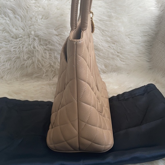 Chanel Medallion Tote - Picture 6 of 17